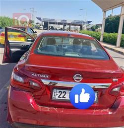 نيسان ألتيما